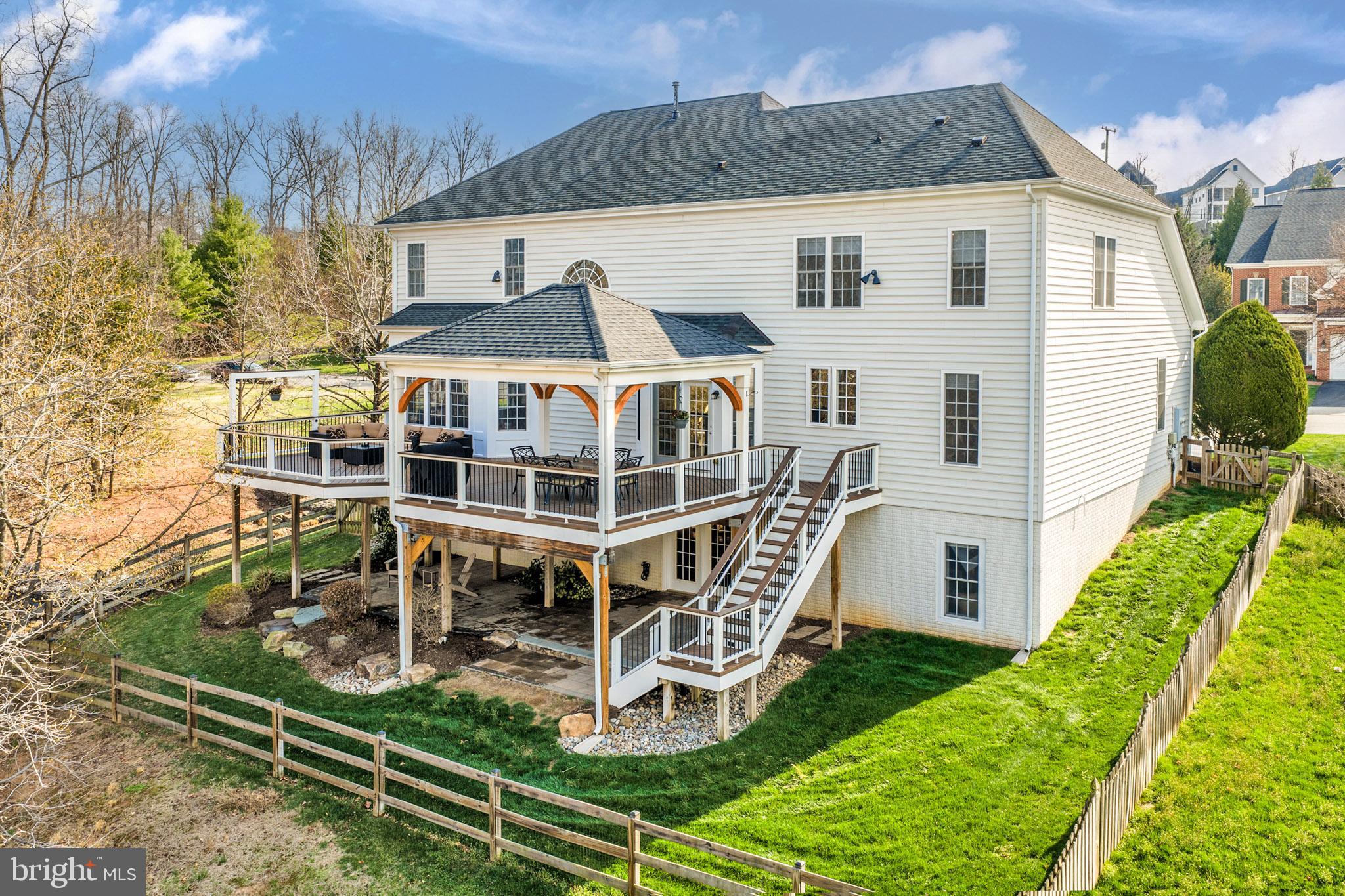 21379 FAIRHUNT DRIVE