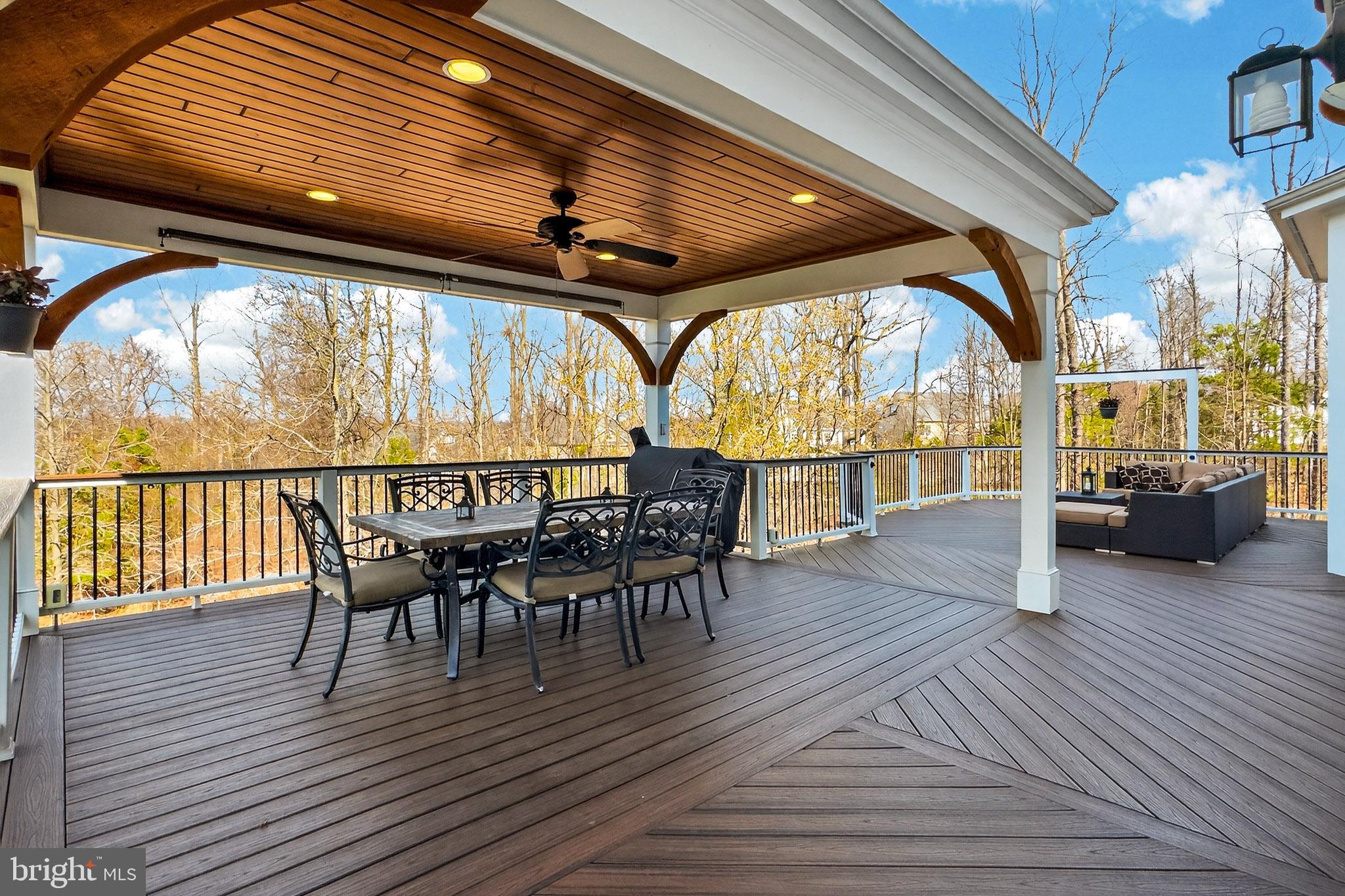 21379 FAIRHUNT DRIVE