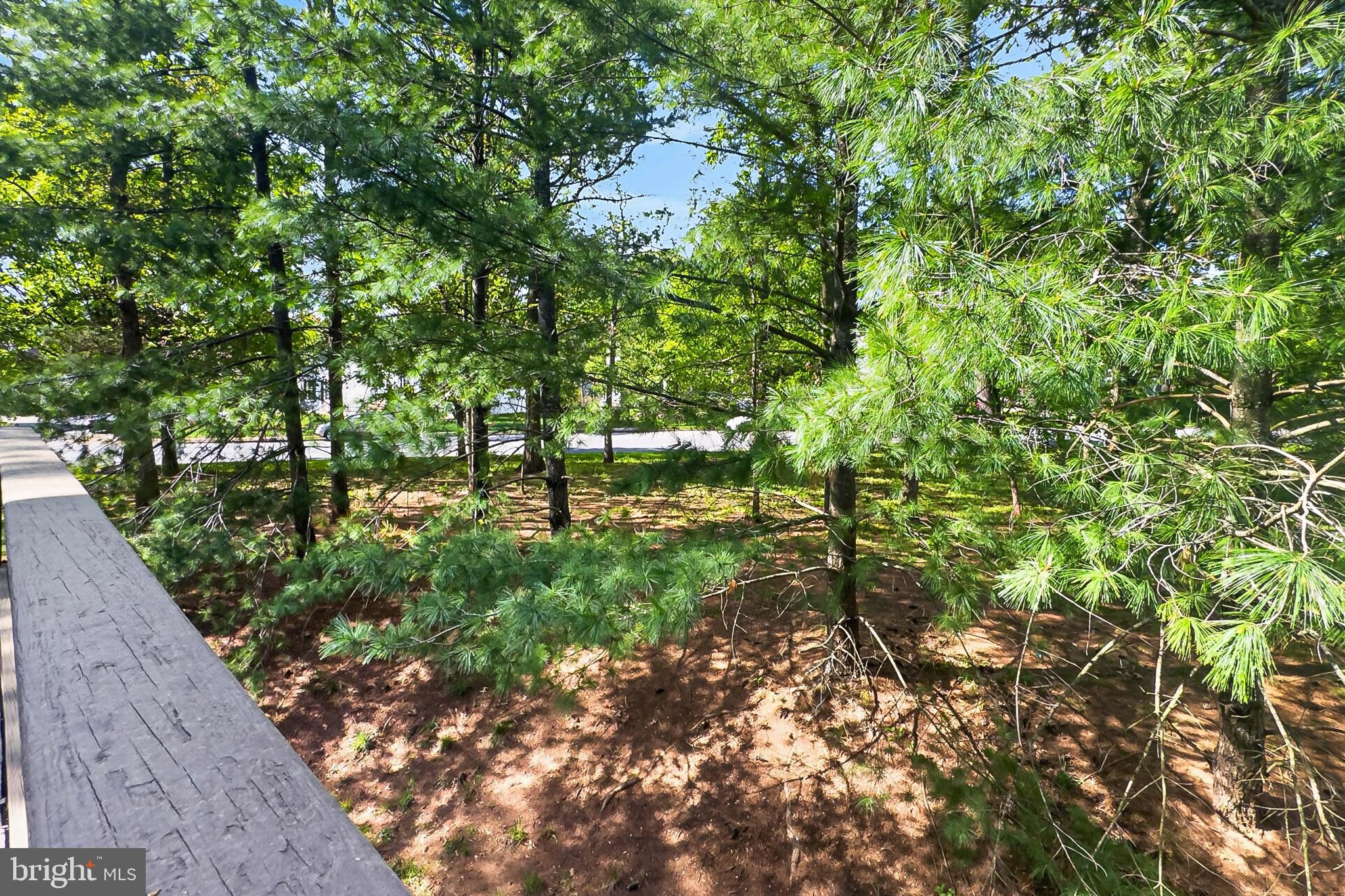 44039 KINGS ARMS SQUARE