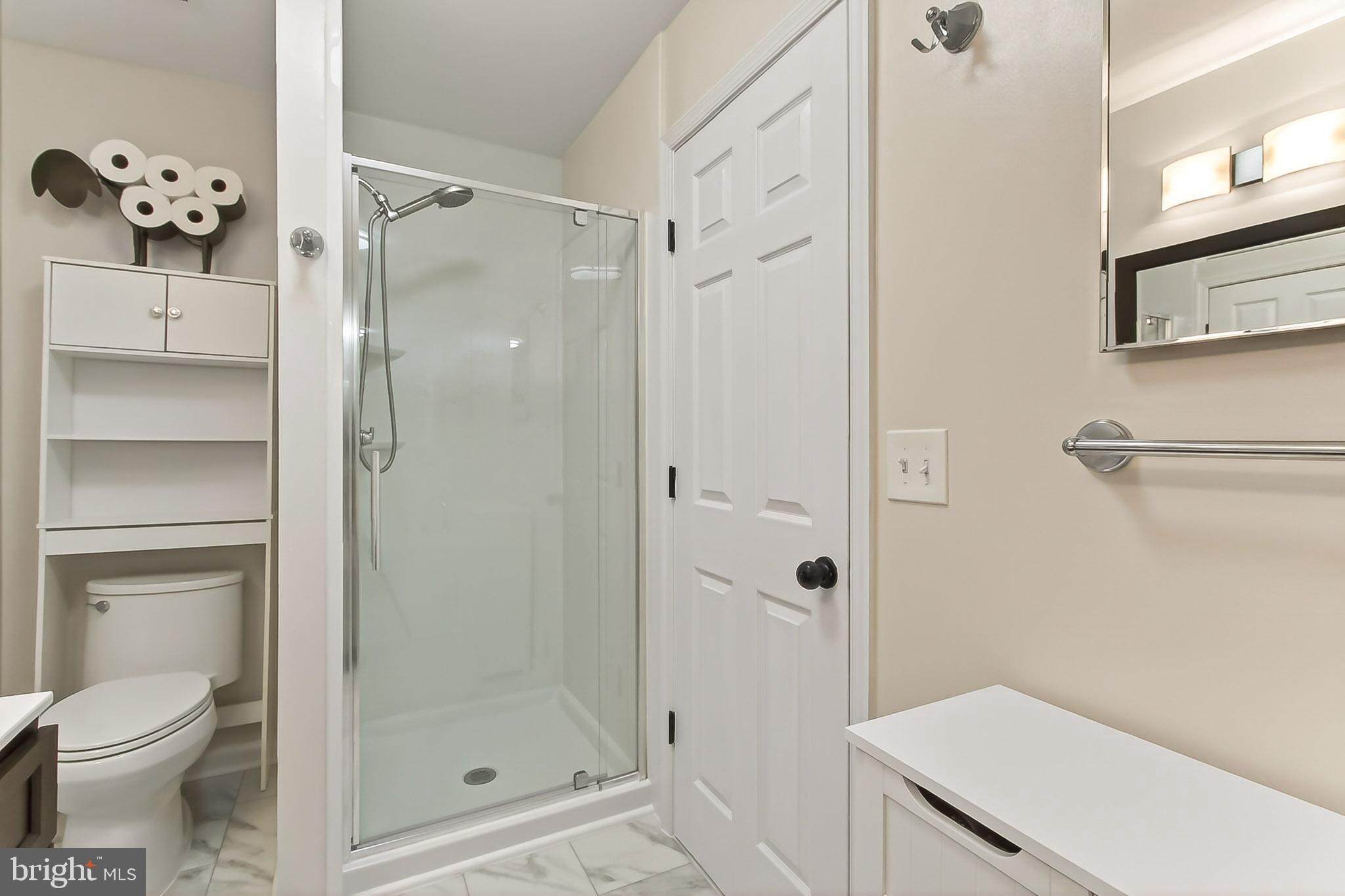 44039 KINGS ARMS SQUARE