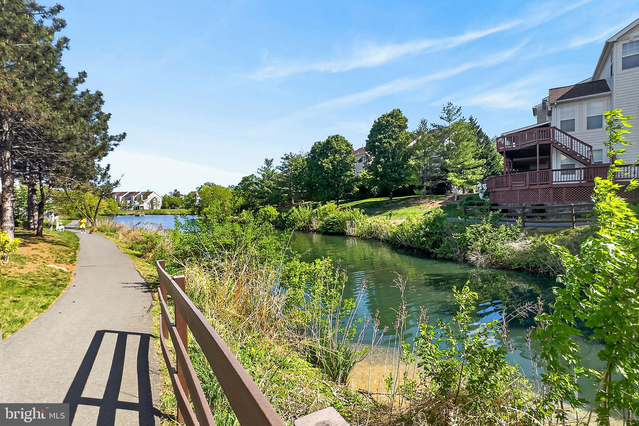 44039 KINGS ARMS SQUARE