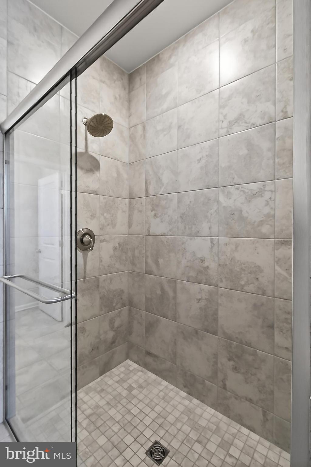 1700 MOCKING JAY TERRACE NE