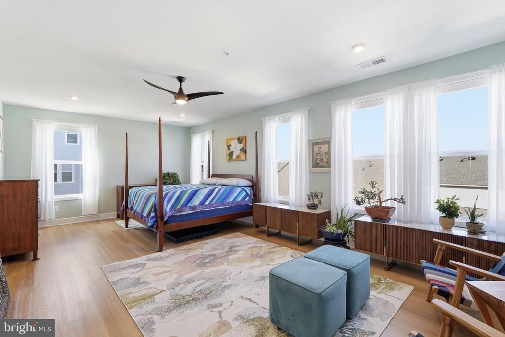 23679 BOLTON CRESCENT TERRACE Unit: 305