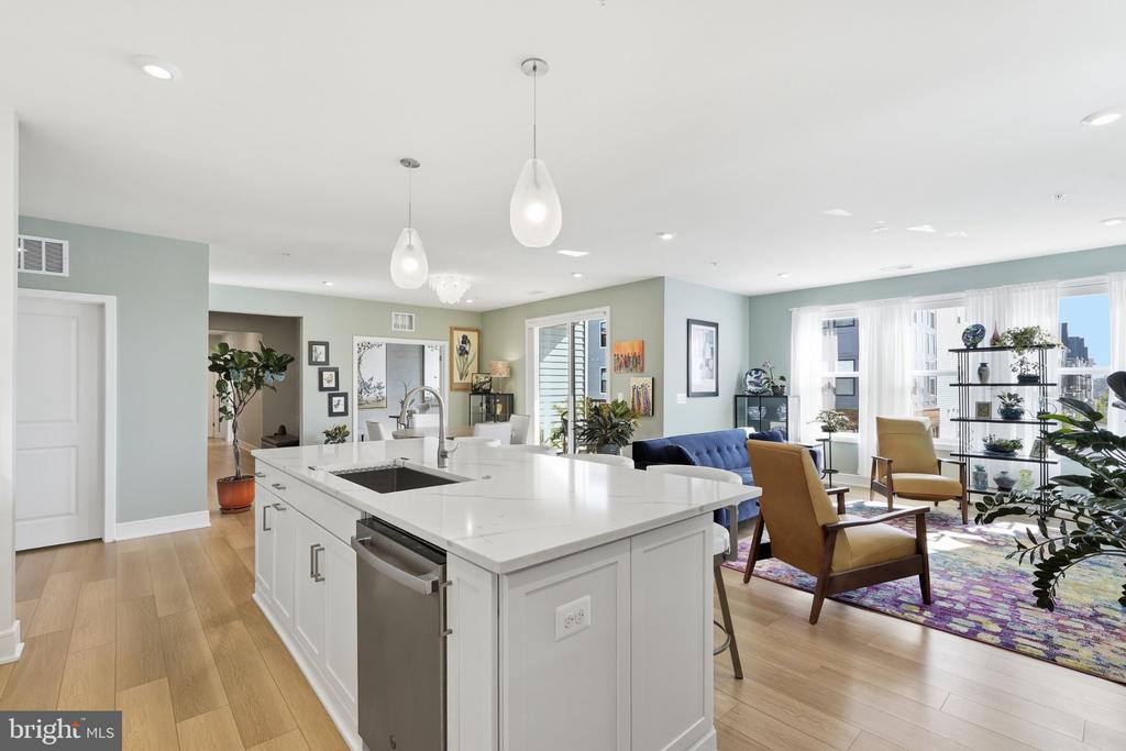 23679 BOLTON CRESCENT TERRACE Unit: 305