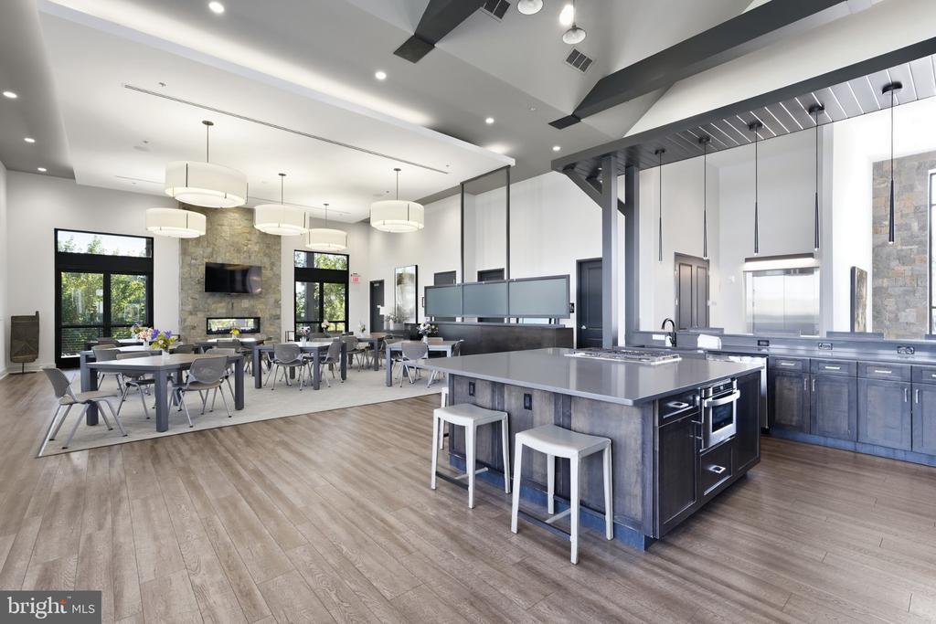 23679 BOLTON CRESCENT TERRACE Unit: 305