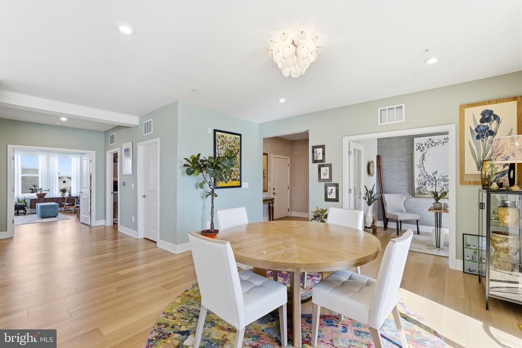 23679 BOLTON CRESCENT TERRACE Unit: 305
