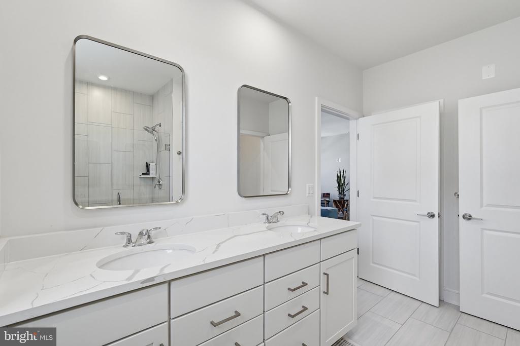 23679 BOLTON CRESCENT TERRACE Unit: 305