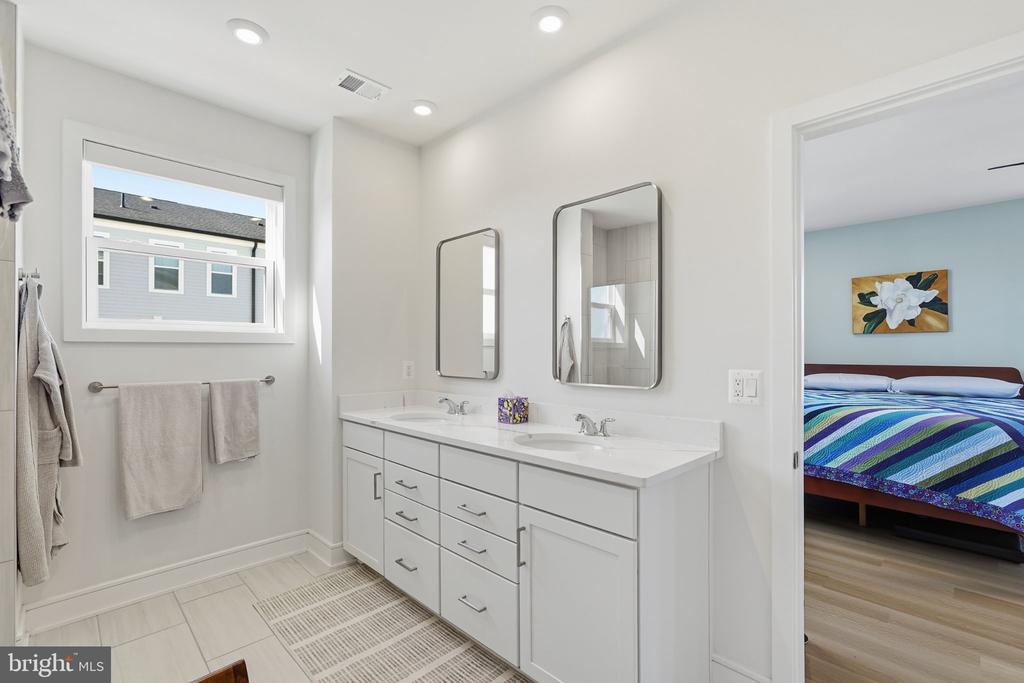23679 BOLTON CRESCENT TERRACE Unit: 305