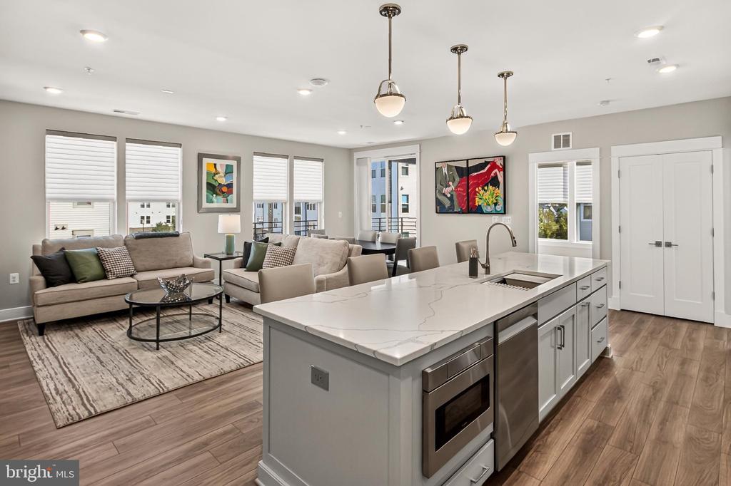 23650 HAVELOCK WALK TERRACE Unit: 308