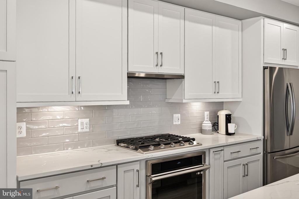 23650 HAVELOCK WALK TERRACE Unit: 308
