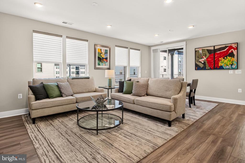 23650 HAVELOCK WALK TERRACE Unit: 308