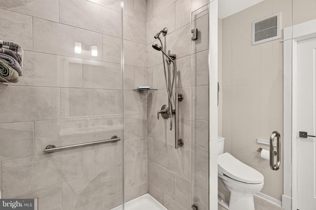 23650 HAVELOCK WALK TERRACE Unit: 308