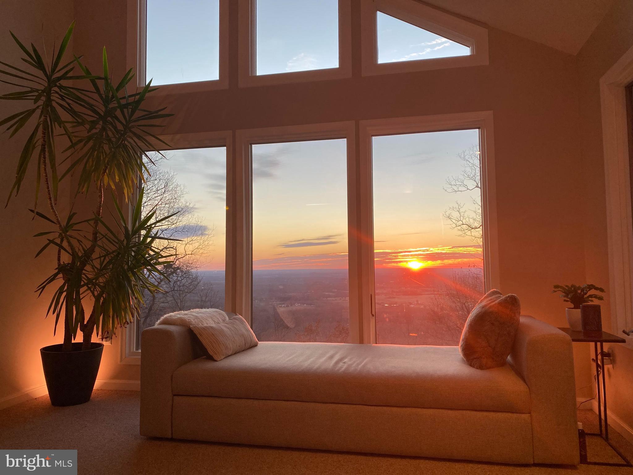 2090 PAINTER COURT