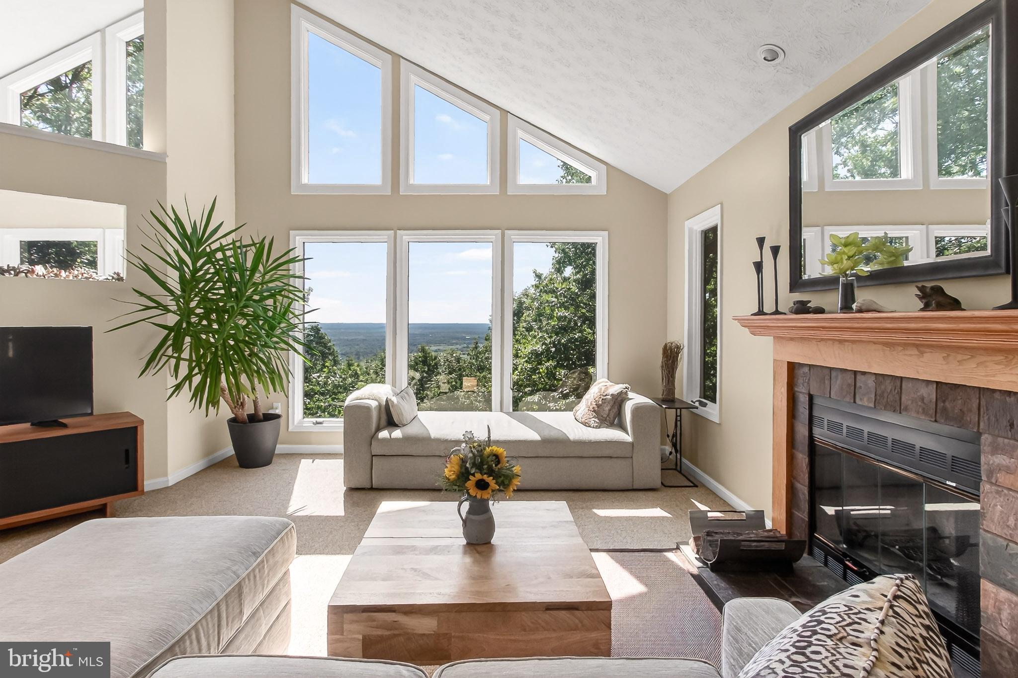 2090 PAINTER COURT