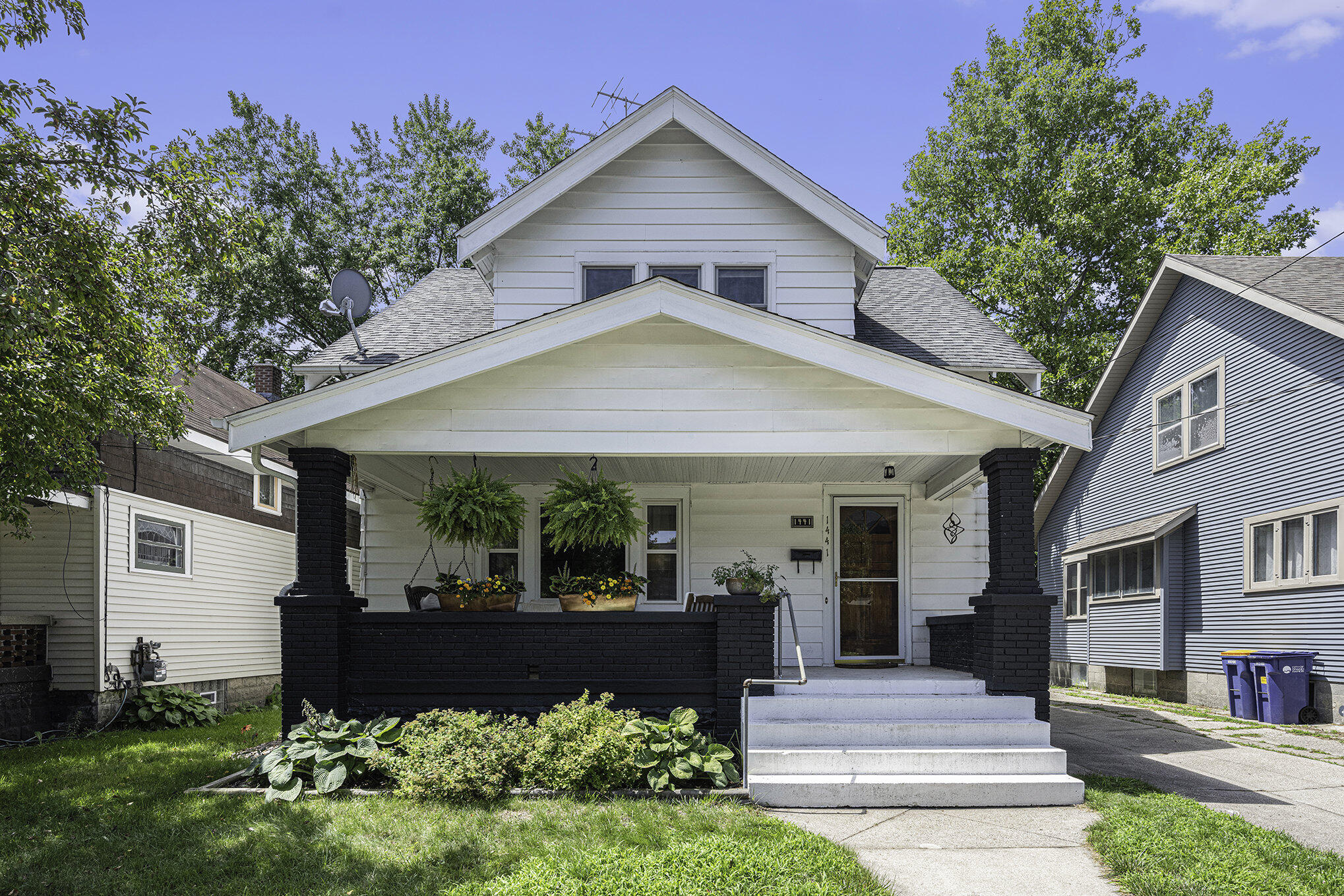 1441 Tamarack Avenue NW