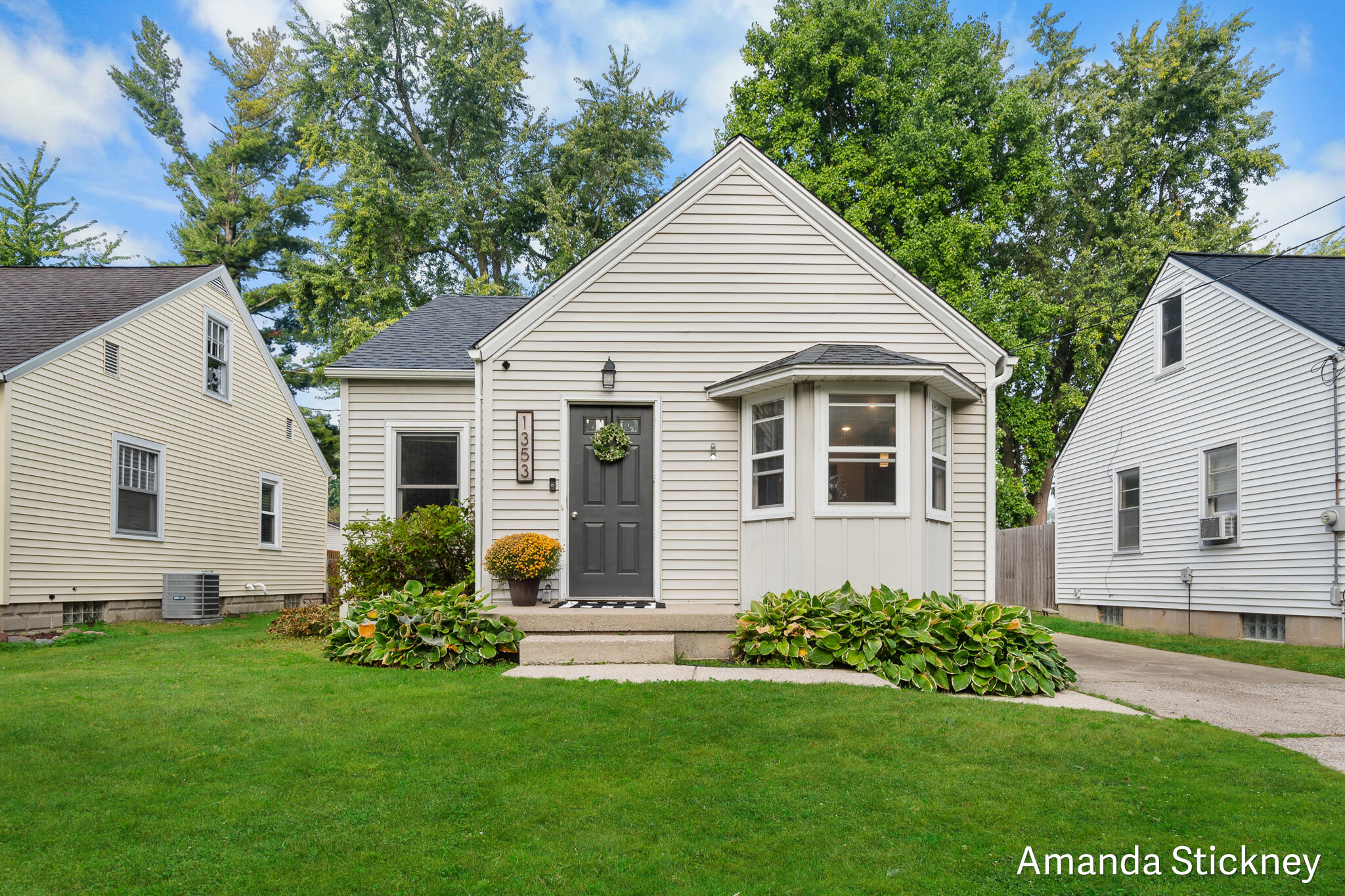 1353 Parkhurst Avenue NW