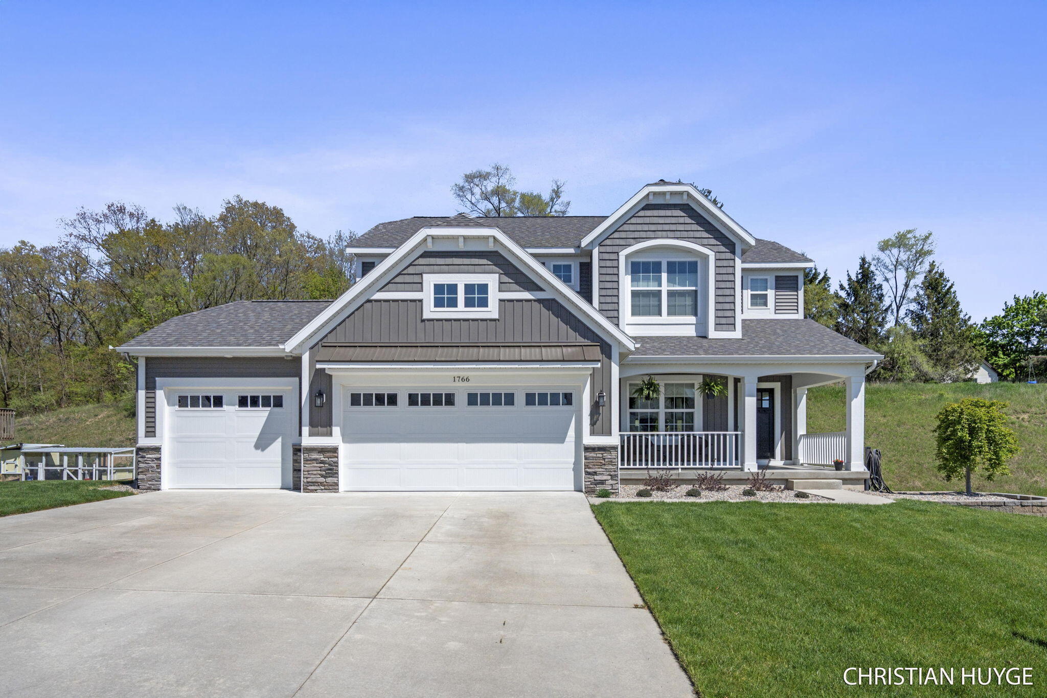 1766 Solitude Drive NE