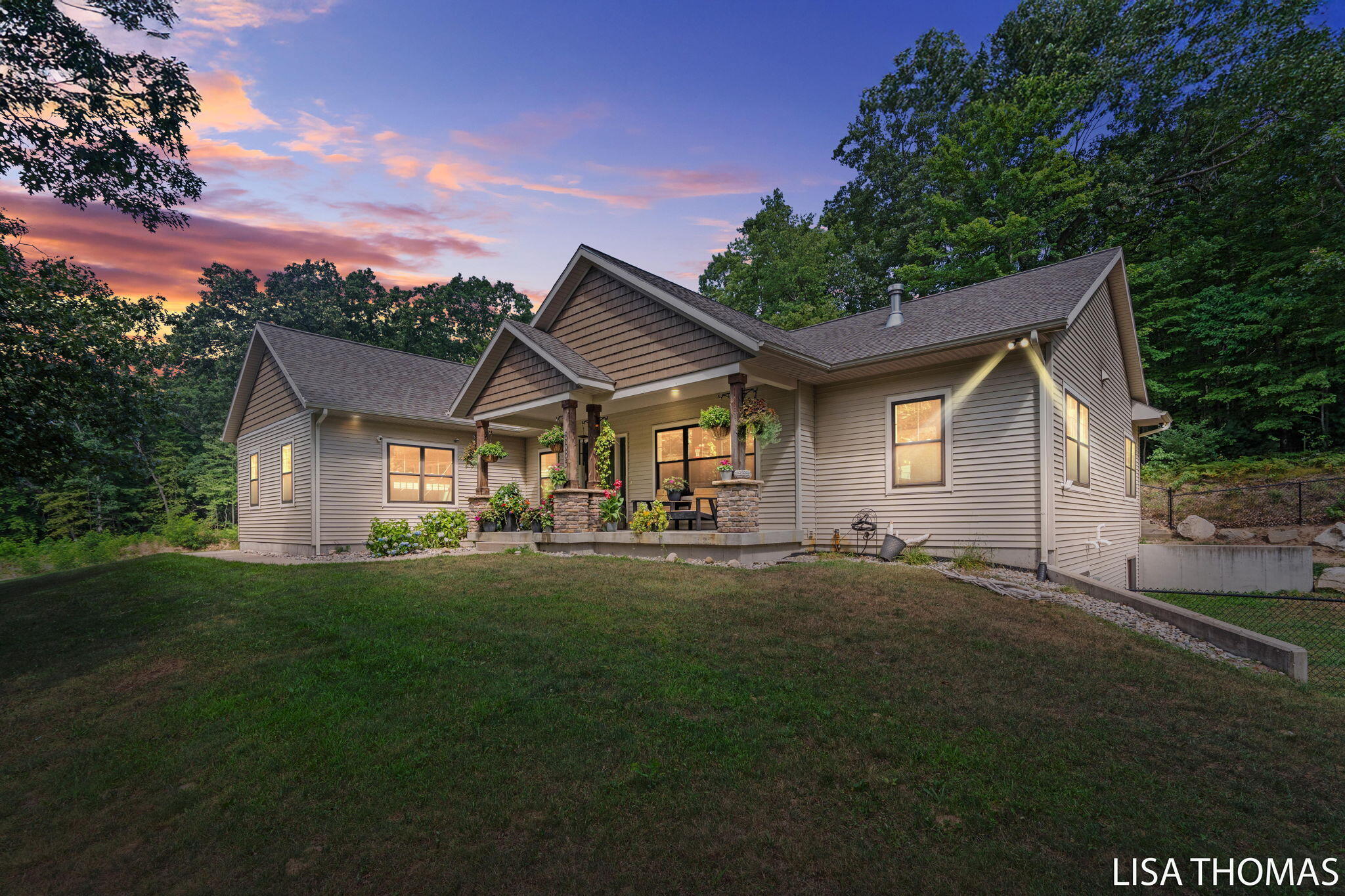 8685 Greeley Court NE