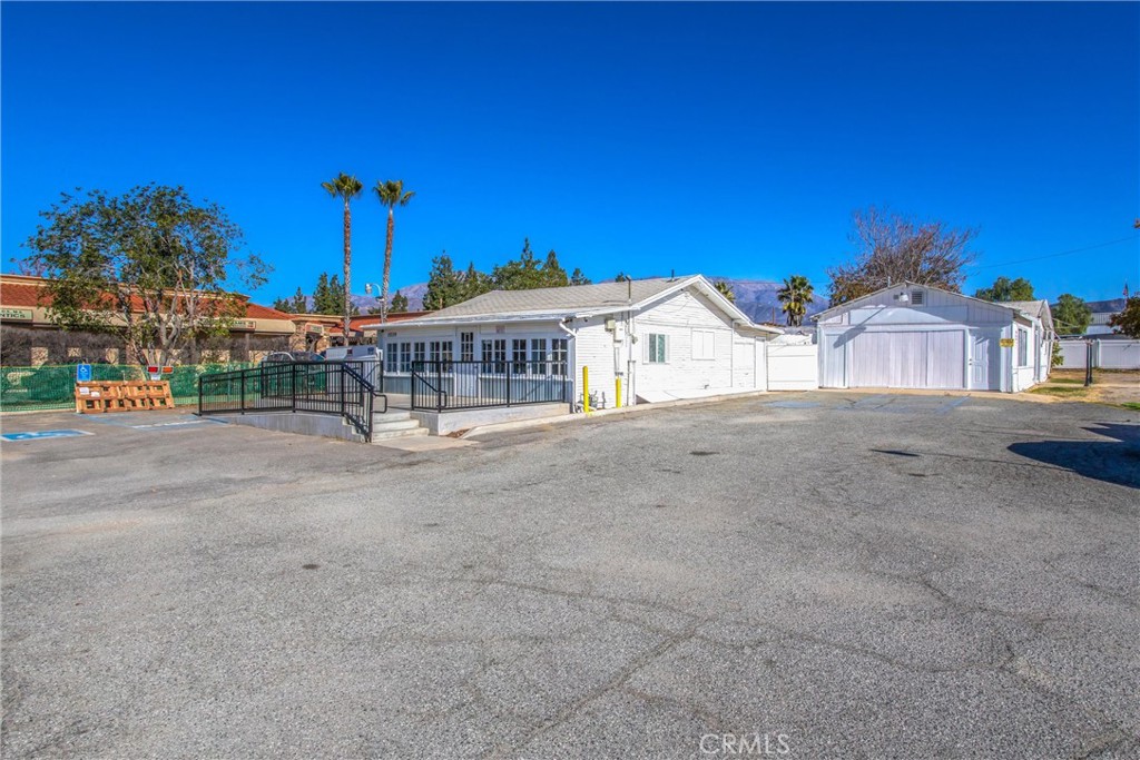 1041 Calimesa Boulevard