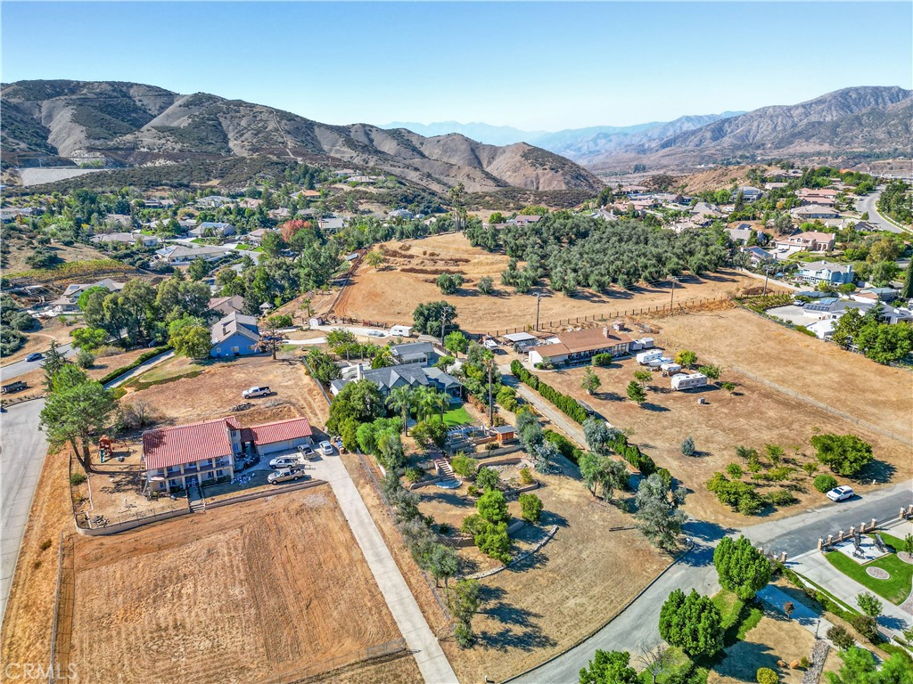 10320 Country Lane