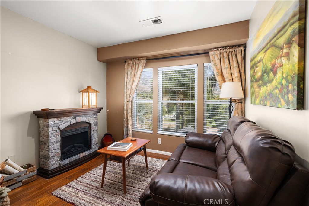 10320 Country Lane