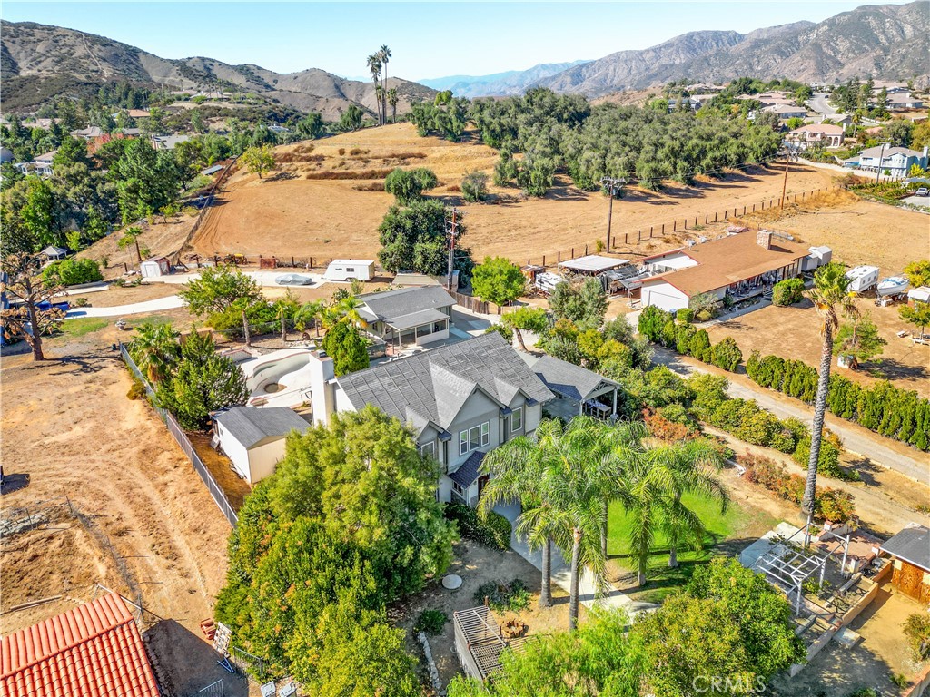 10320 Country Lane