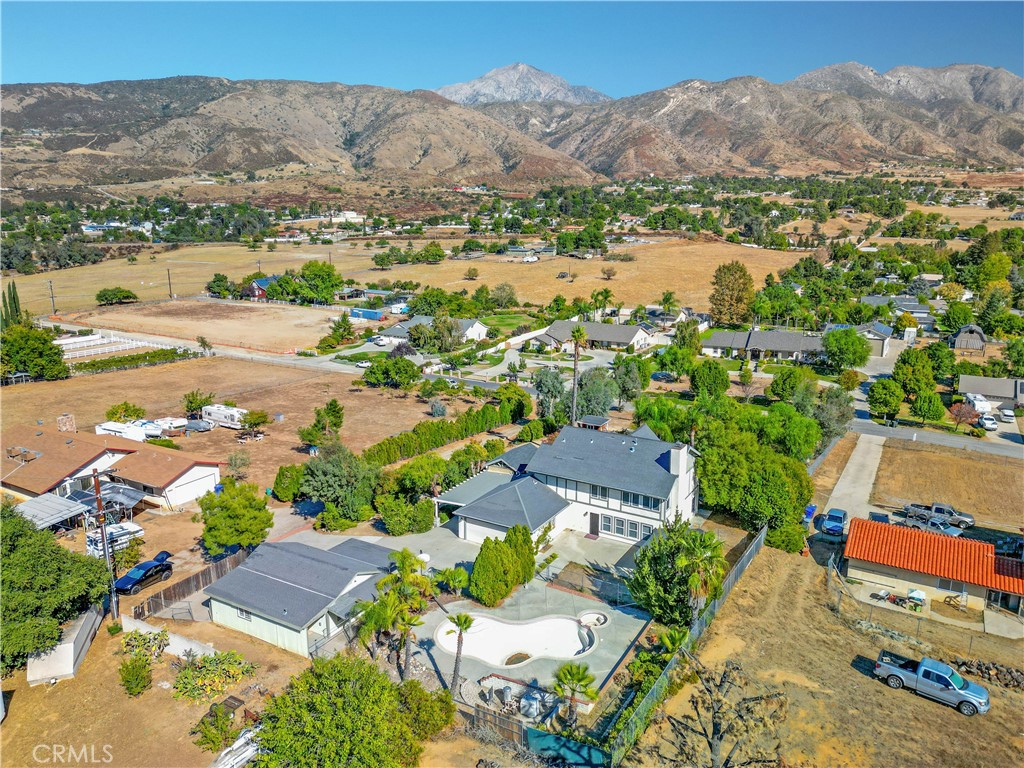 10320 Country Lane