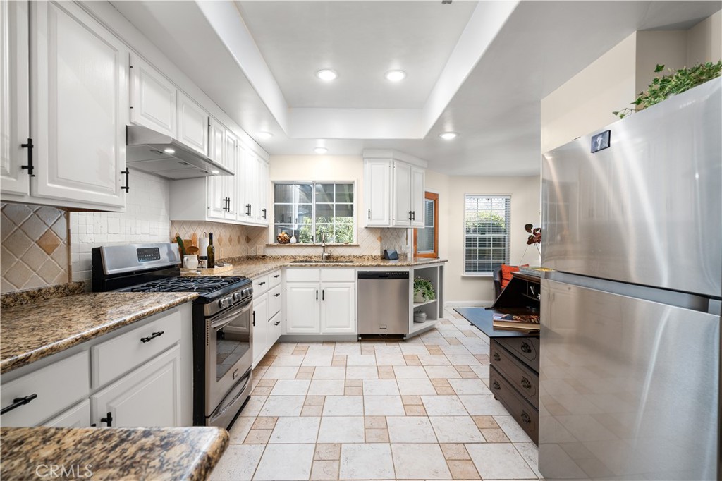 10320 Country Lane