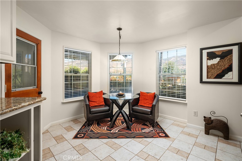 10320 Country Lane