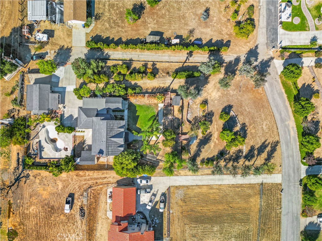 10320 Country Lane