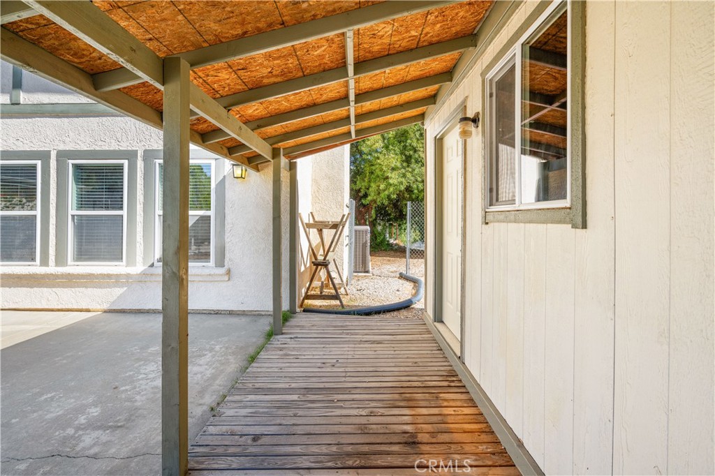 10320 Country Lane