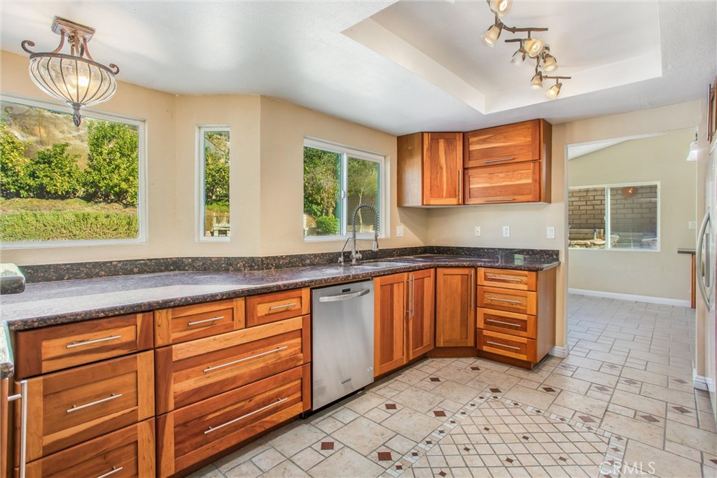 3061 Canyon Vista Drive