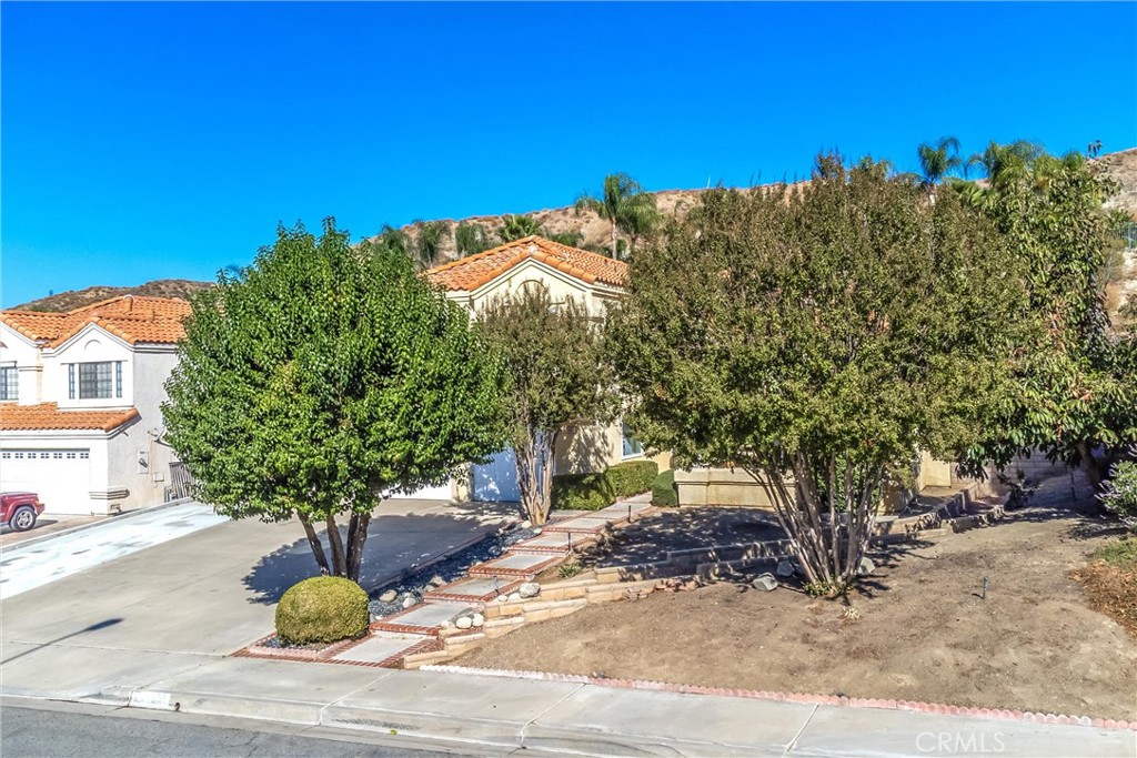 3061 Canyon Vista Drive