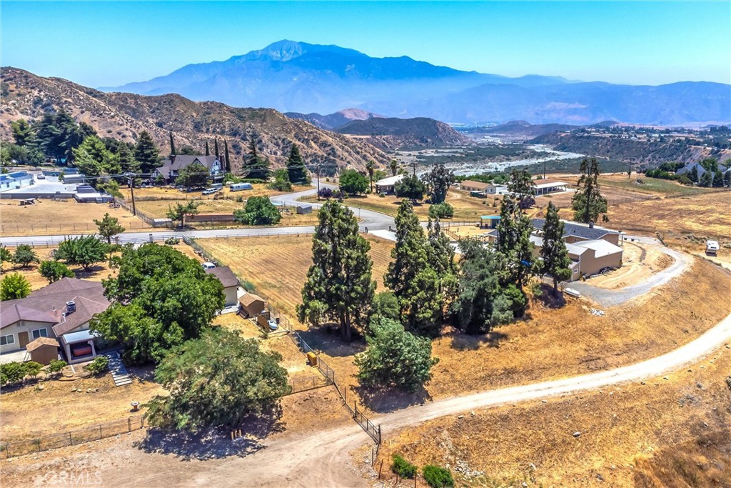 8767 Peach Summit Drive