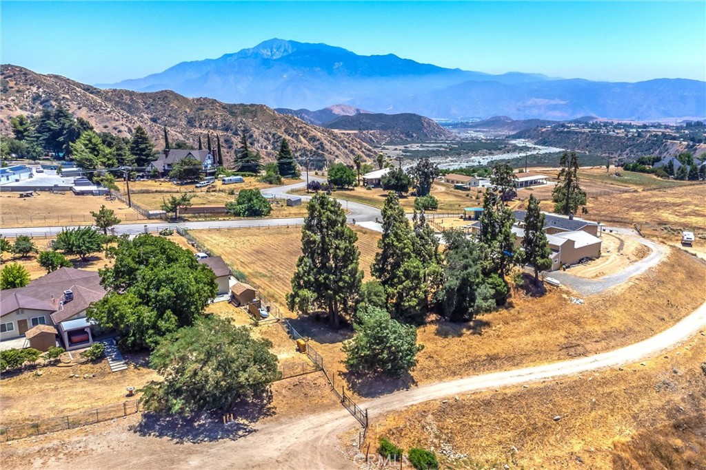 8767 Peach Summit Drive