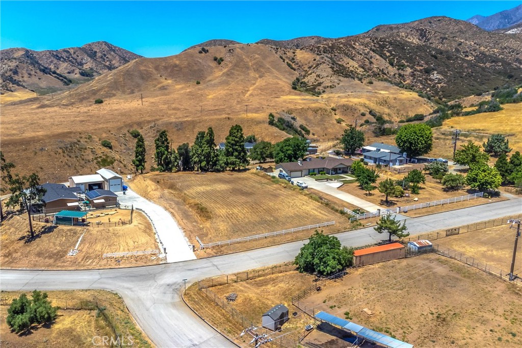 8767 Peach Summit Drive