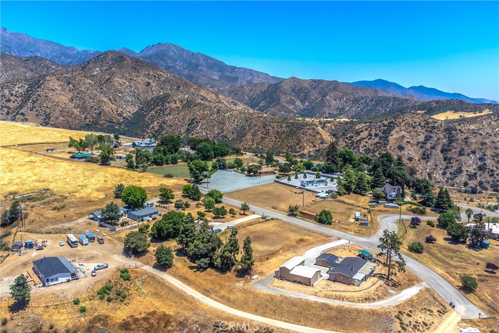 8767 Peach Summit Drive