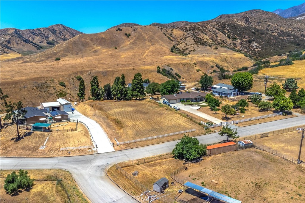 8767 Peach Summit Drive