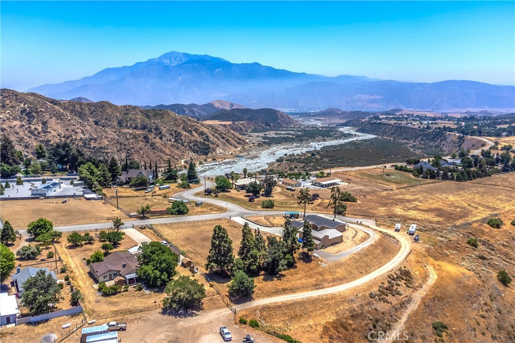 8767 Peach Summit Drive