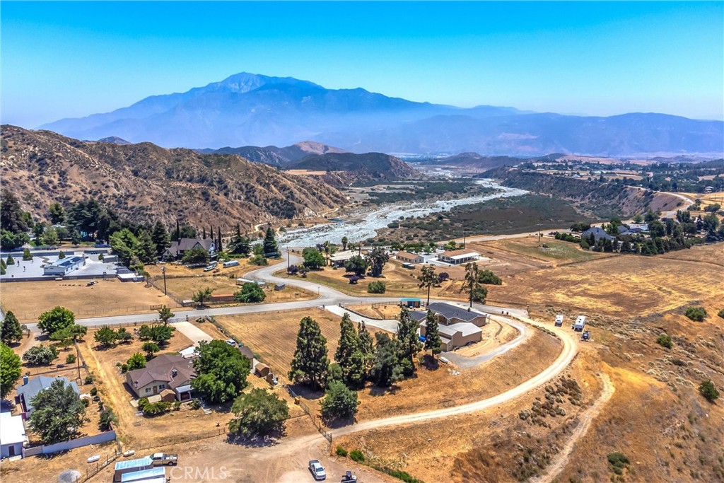 8767 Peach Summit Drive