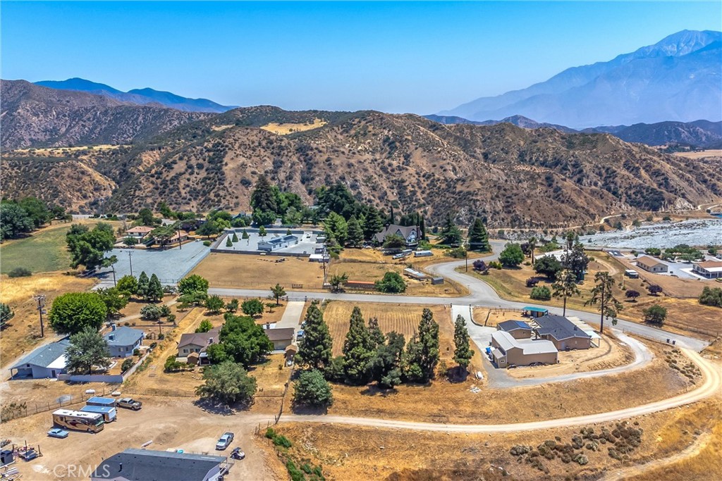 8767 Peach Summit Drive
