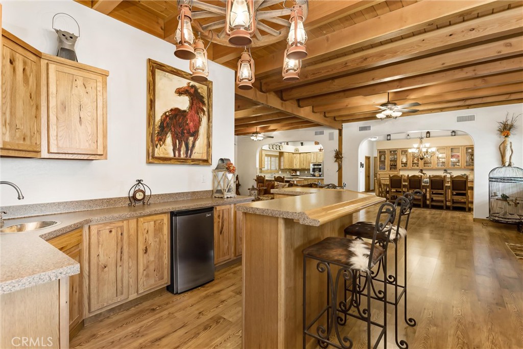 9710 Mountain View