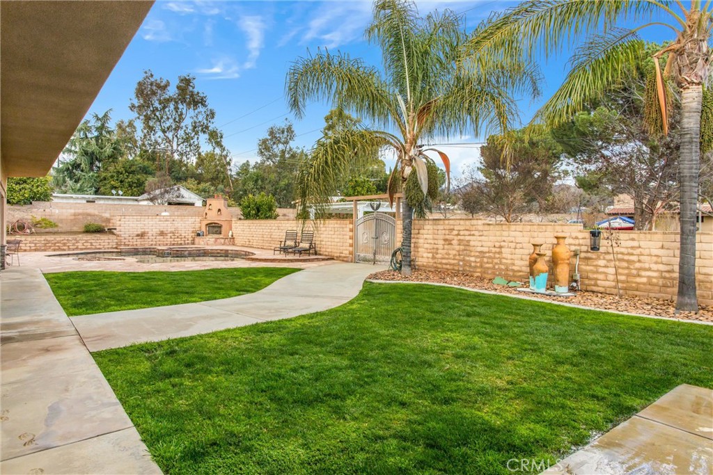 9710 Mountain View