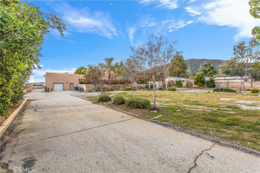 9710 Mountain View
