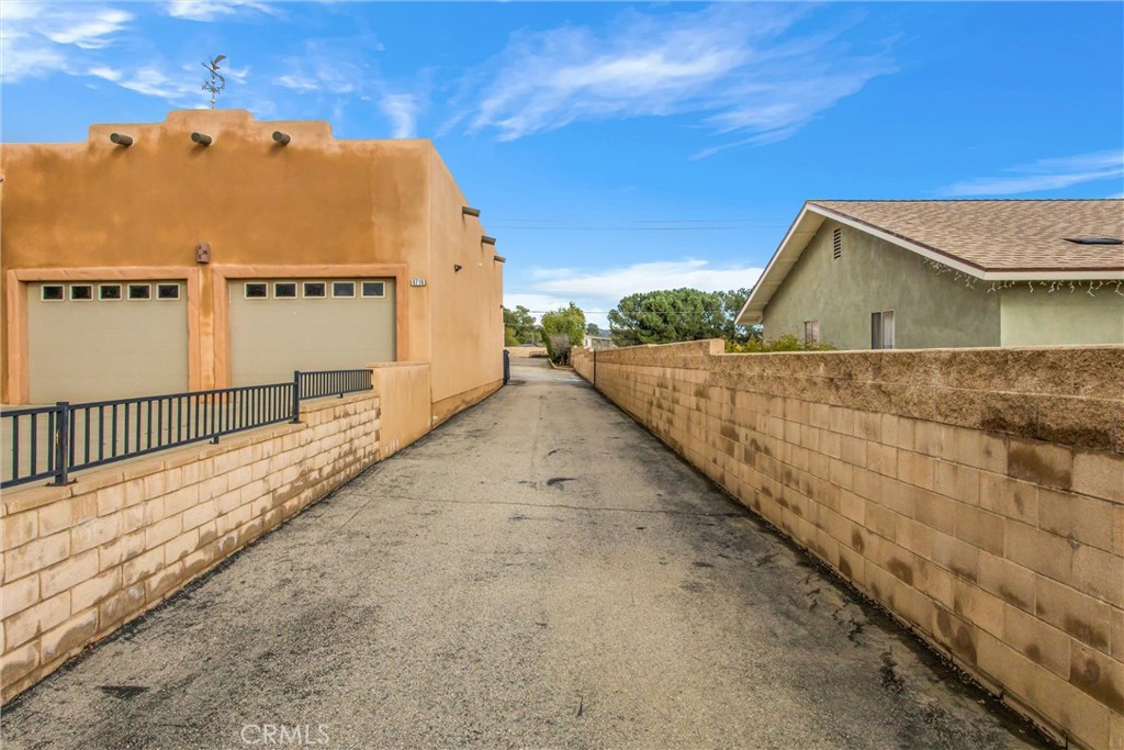 9710 Mountain View