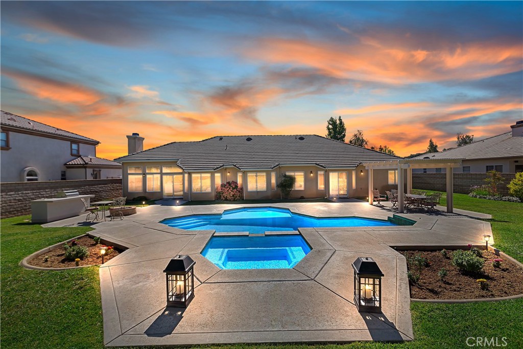 38228 Wild Poppy Lane