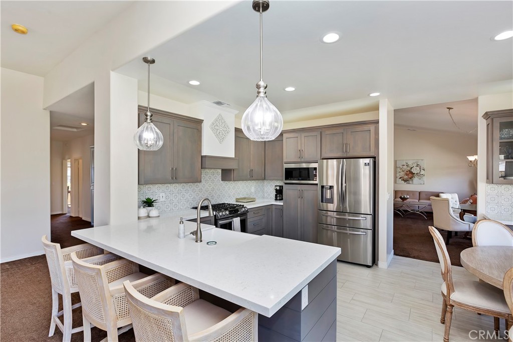 38228 Wild Poppy Lane
