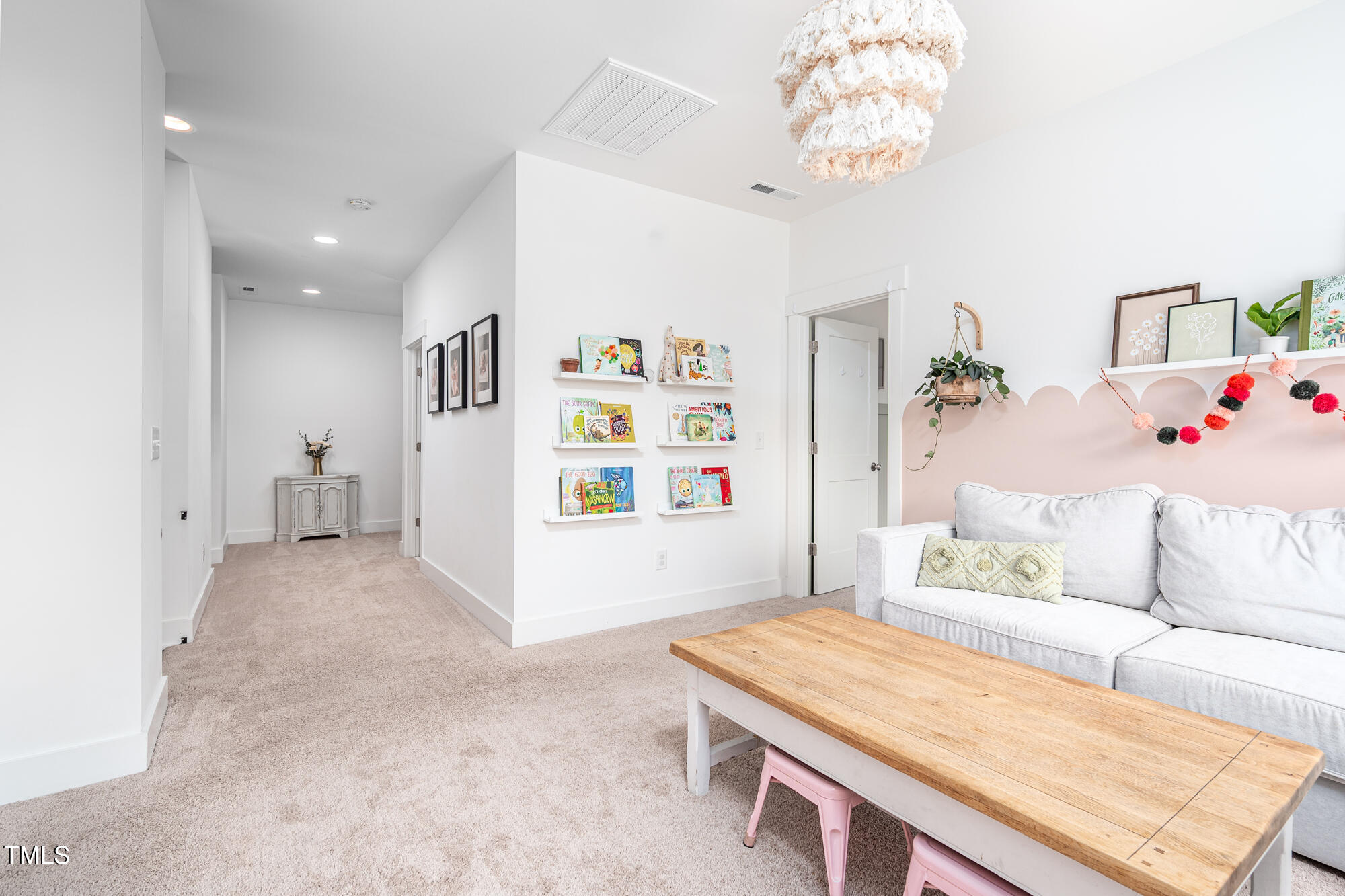 1110 Fly Catcher Court