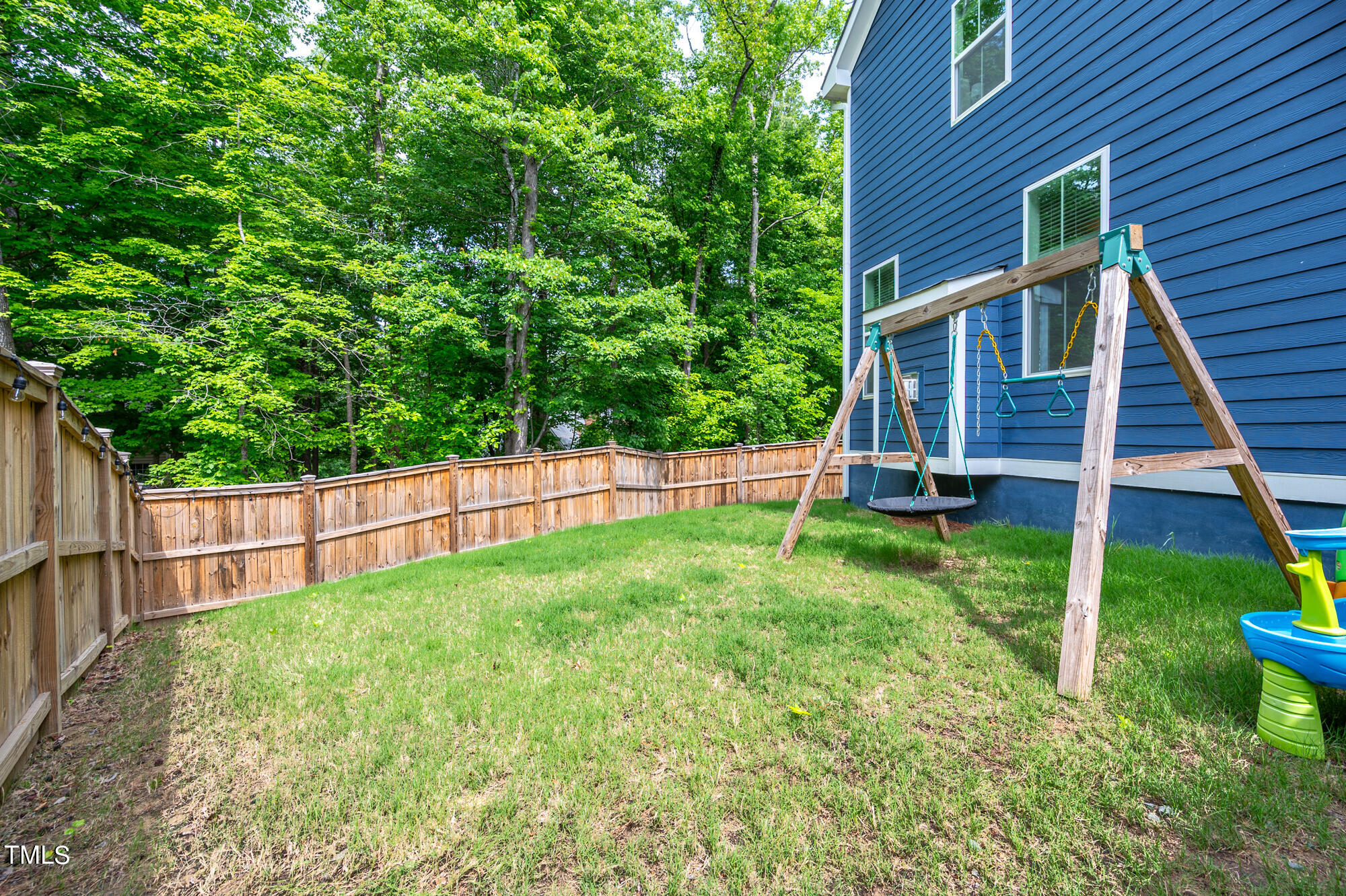 1110 Fly Catcher Court
