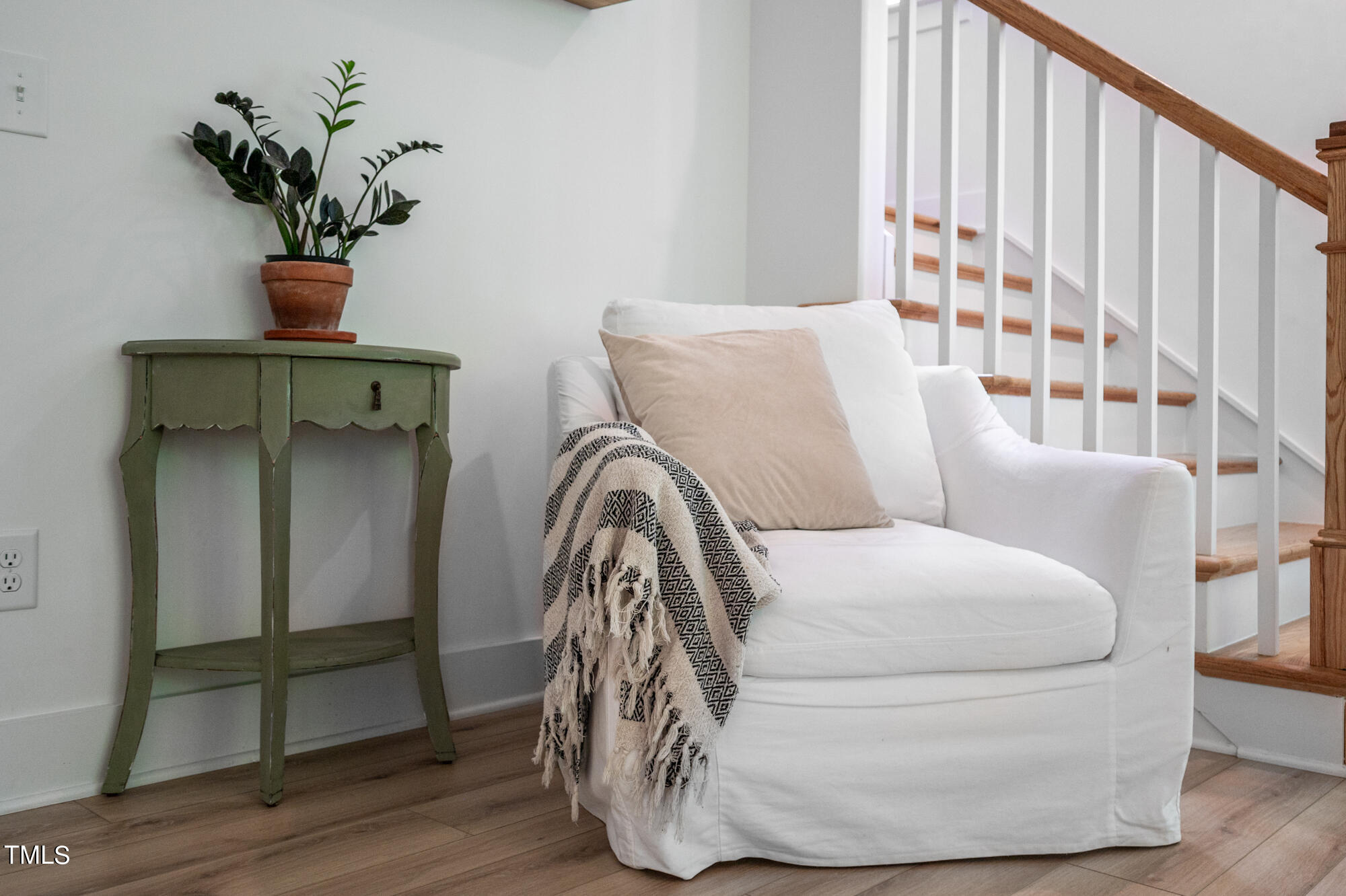 1110 Fly Catcher Court